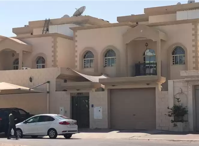 سكنية وتجارية عقار جاهز 6 + غرفة خادمة غير مفروش فيلا  للبيع في السد , الدوحة #7875 - 1  صورة 